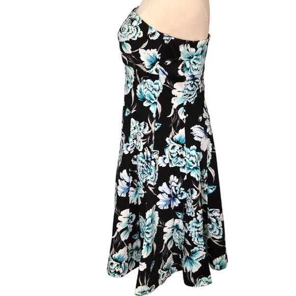 ❤️SOLD❤️HALTER DRESS BLACK, BLUES, TEALS FLOWER PRINT WITH SIDE SEAM POCKETS - Picture 8 of 14